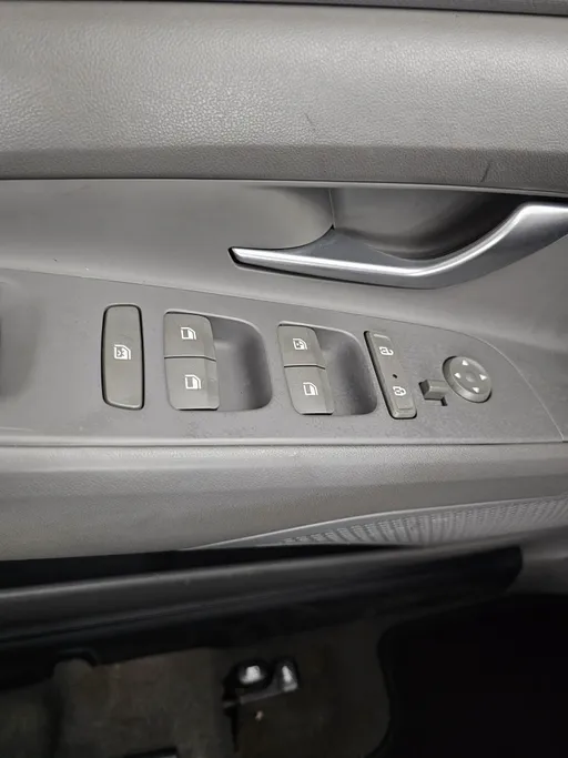 2023 Hyundai Elantra Smart 