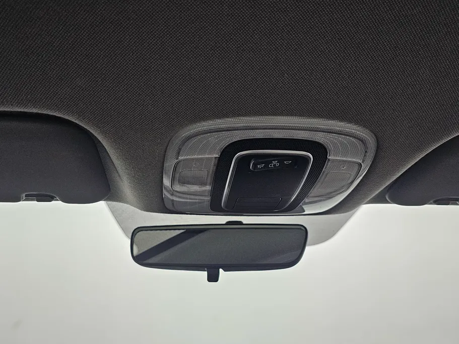 2023 Hyundai Elantra Smart 