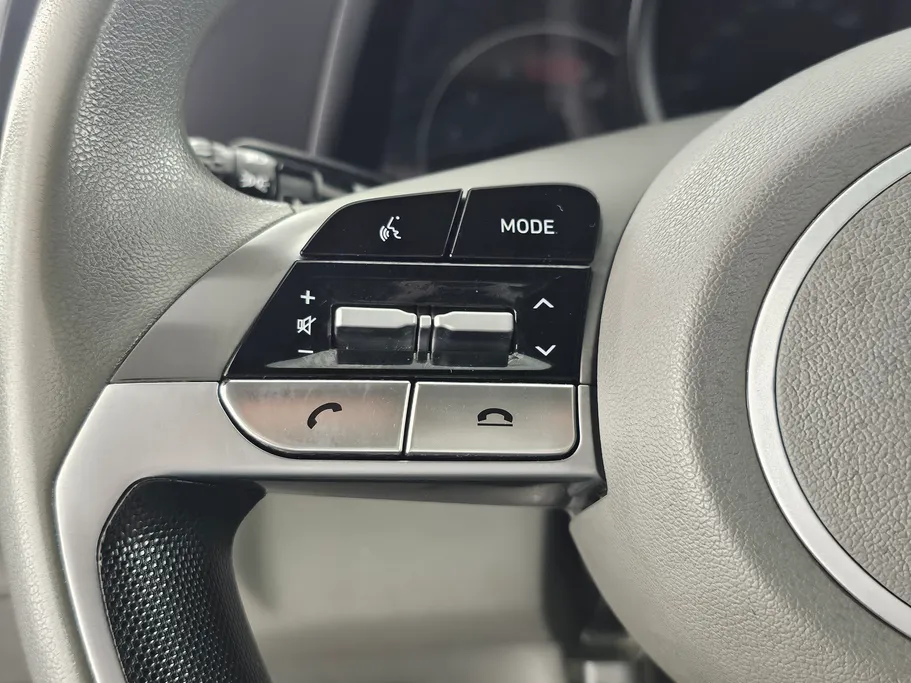 2023 Hyundai Elantra Smart 