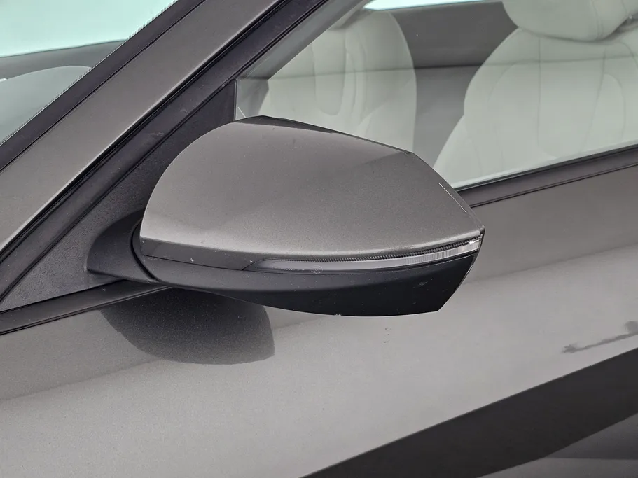 2023 Hyundai Elantra Smart 