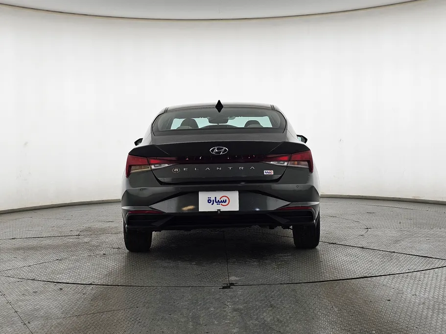 2023 Hyundai Elantra Smart 