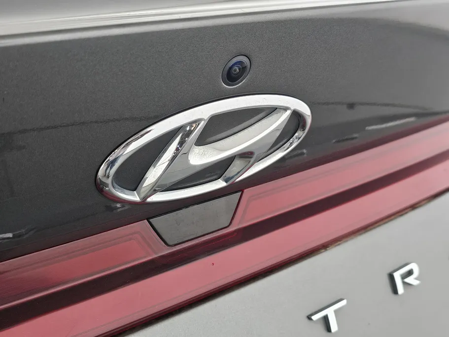 2023 Hyundai Elantra Smart 