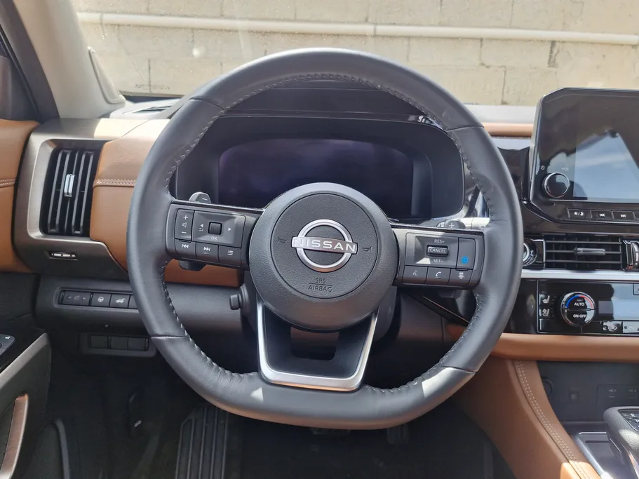 نيسان باثفندر SL 2023 