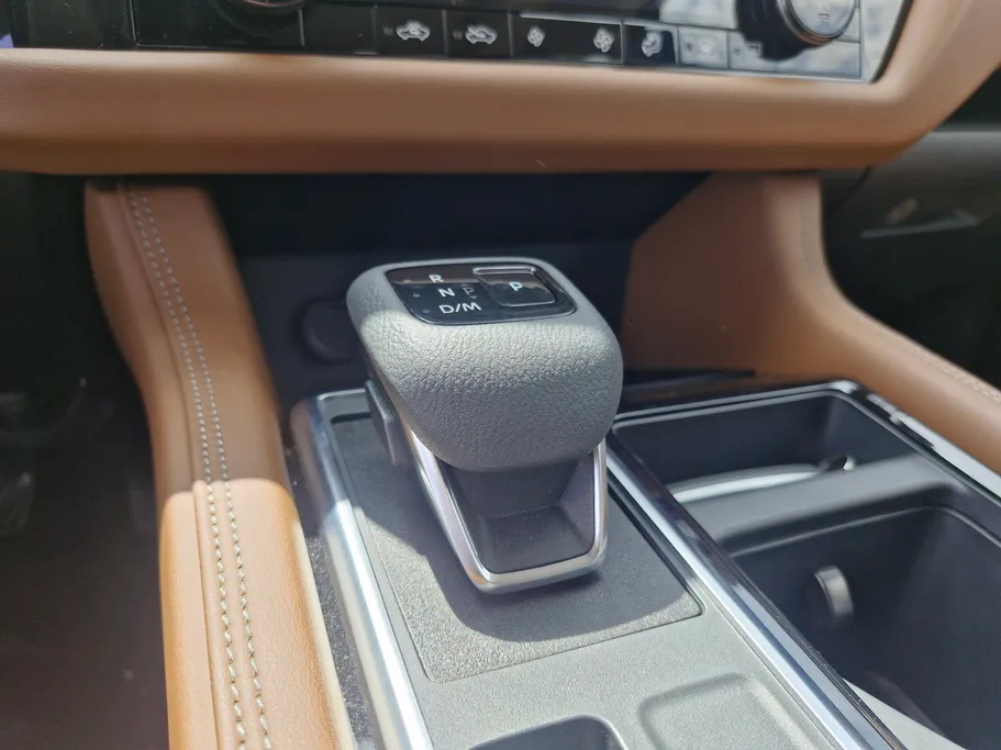 نيسان باثفندر SL 2023 