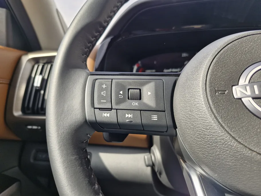 نيسان باثفندر SL 2023 