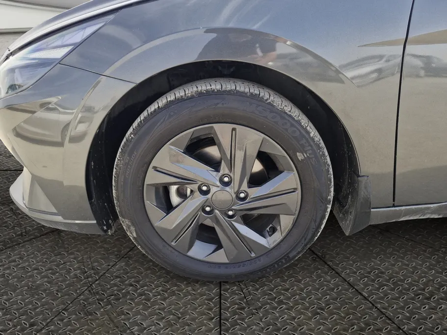 2023 هيونداي Elantra سمارت 