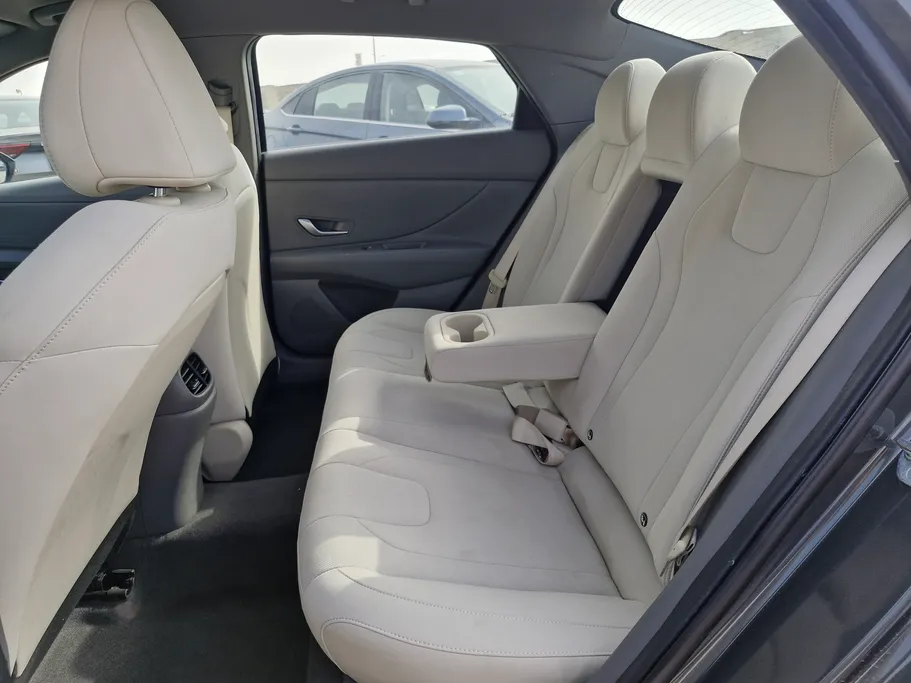 2023 هيونداي Elantra سمارت 