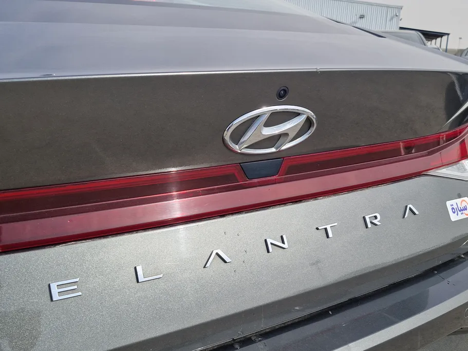 2023 هيونداي Elantra سمارت 