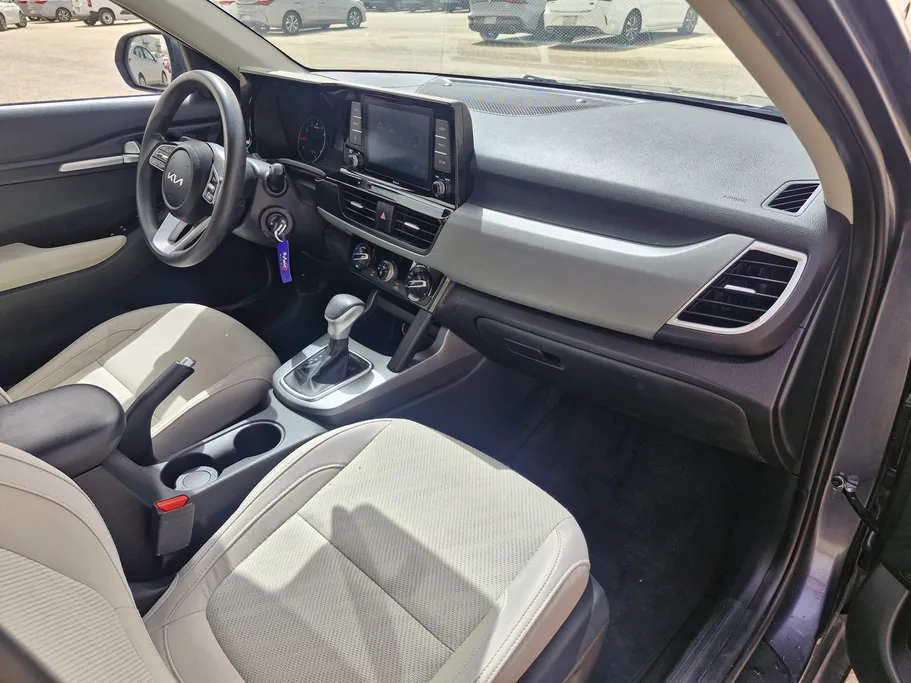 2023 Kia Seltos LX 