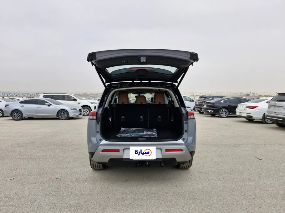 نيسان باثفندر SL 2023 