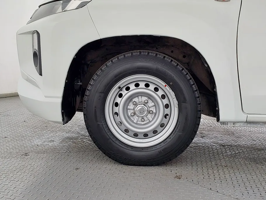 ميتسوبيشي L200 DC 4x2 Diesel 2021 