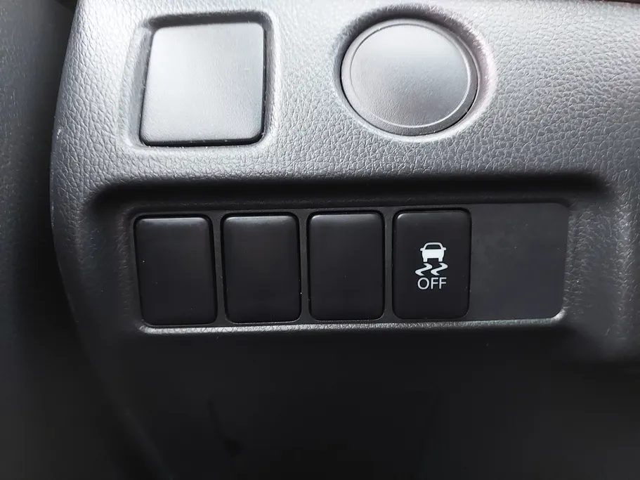 ميتسوبيشي L200 DC 4x2 Diesel 2021 