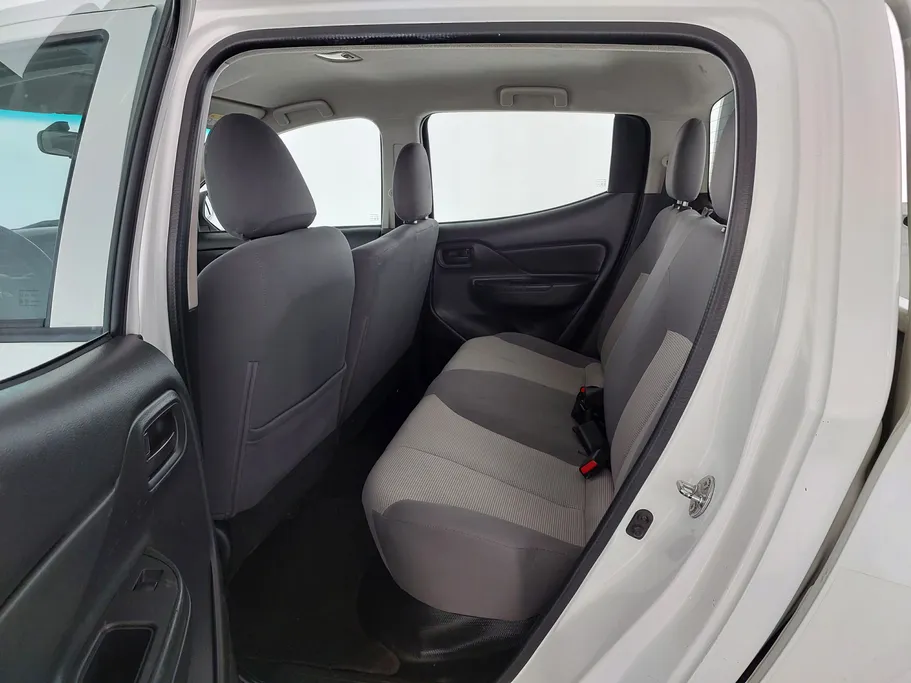 ميتسوبيشي L200 DC 4x2 Diesel 2021 