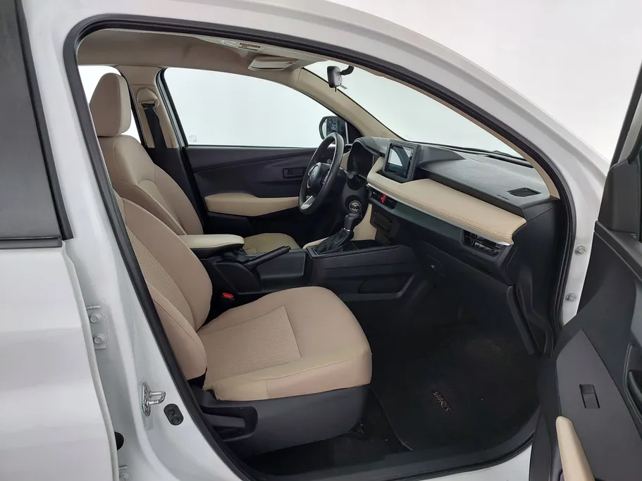 2023 Toyota Yaris  Y 