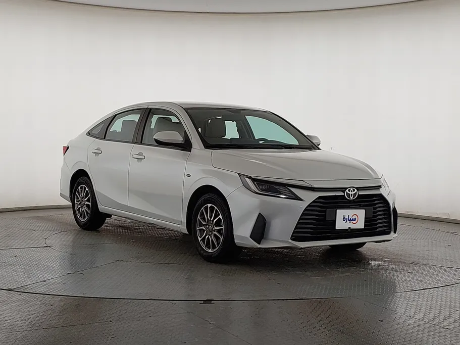 2023 Toyota Yaris  Y 