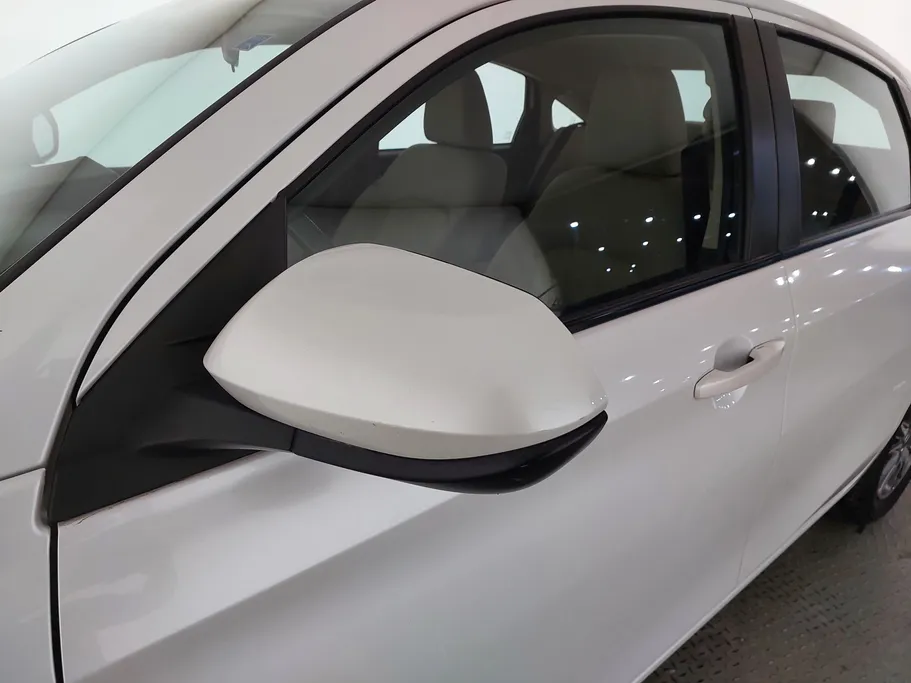 2023 Toyota Yaris  Y 