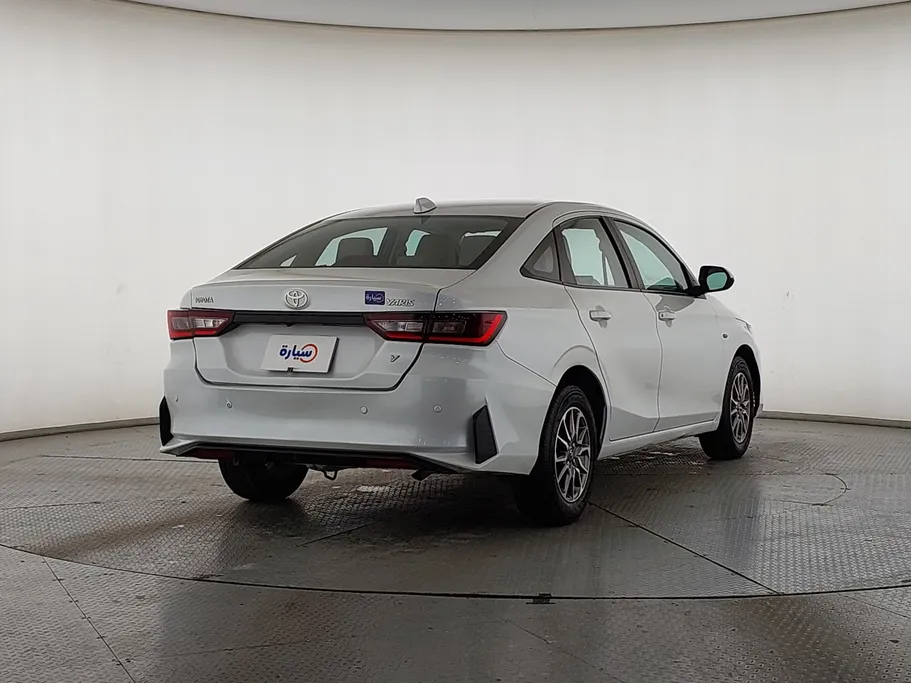 2023 Toyota Yaris  Y 