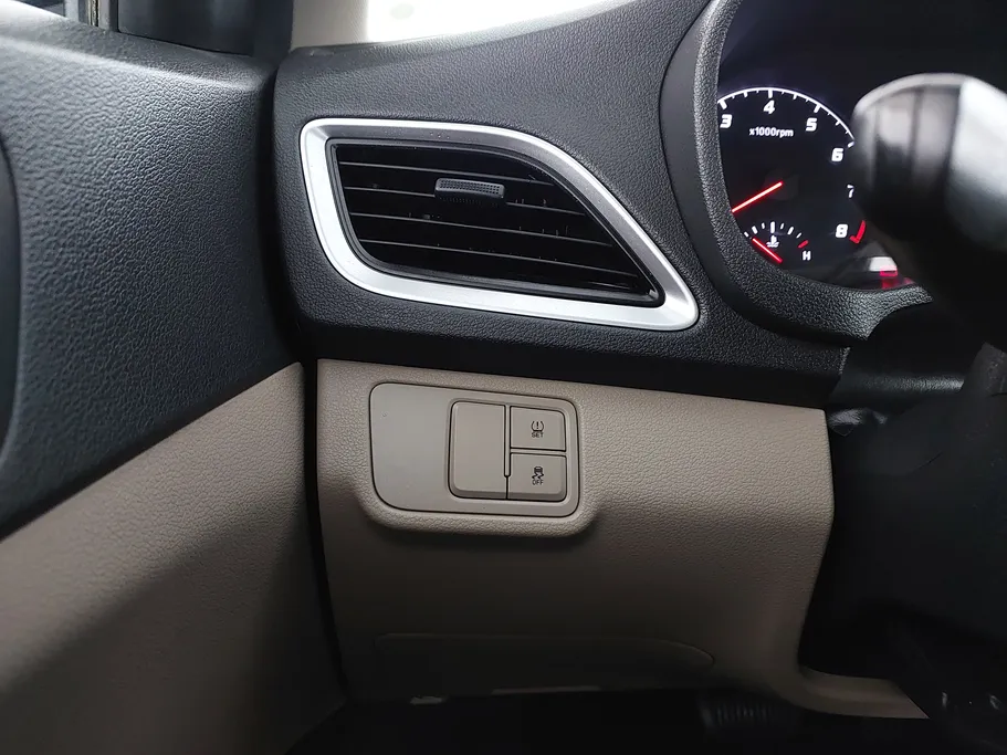 هيونداي اكسنت سمارت 2023 