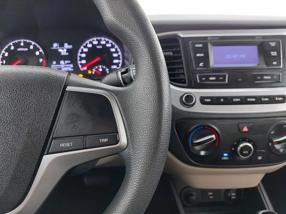 هيونداي اكسنت سمارت 2023 