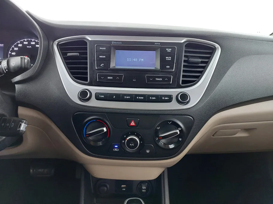 هيونداي اكسنت سمارت 2023 