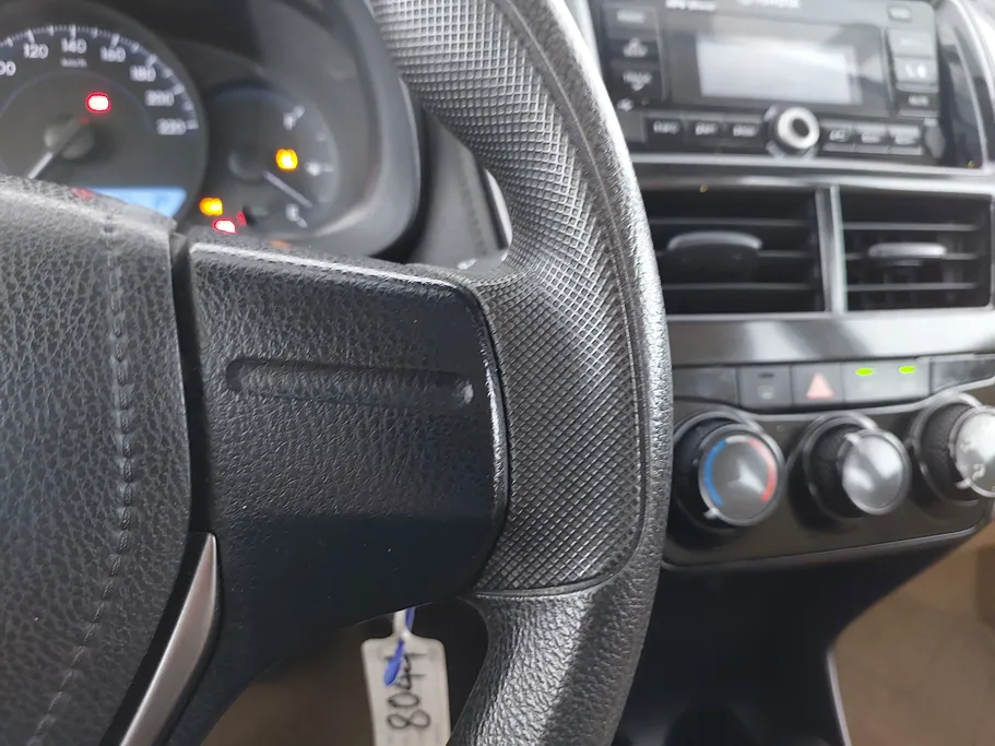 2022 Toyota Yaris  Y 