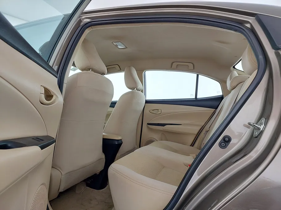 2022 Toyota Yaris  Y 