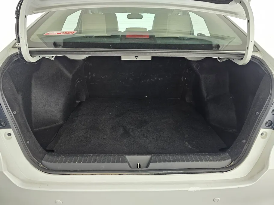 2023 Toyota Yaris  Y 