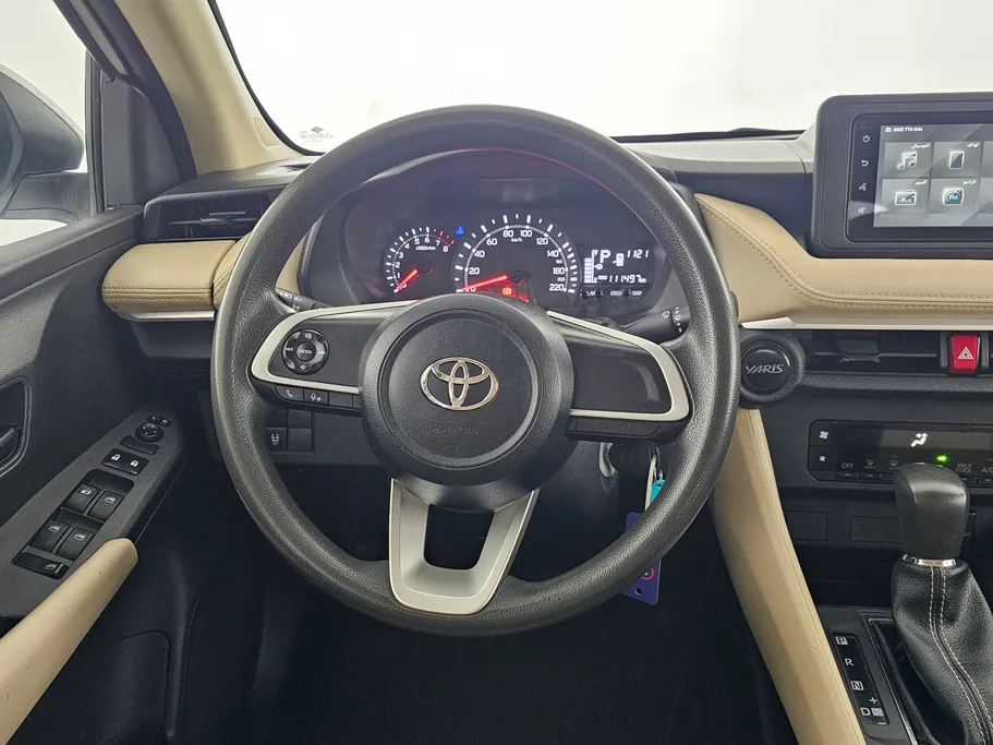 2023 Toyota Yaris  Y 