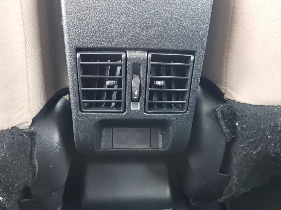 2023 Toyota Yaris  Y 