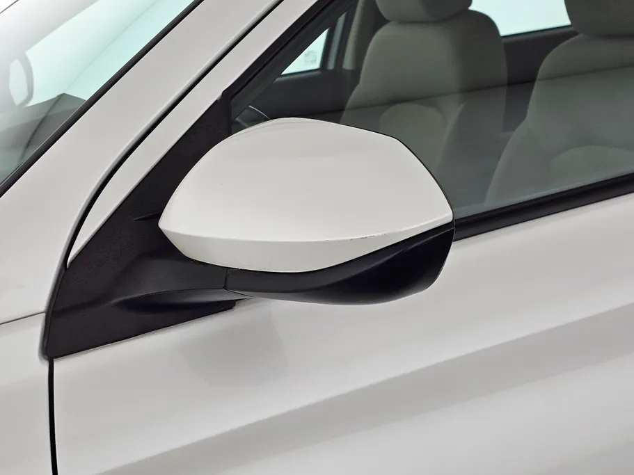 2023 Toyota Yaris  Y 