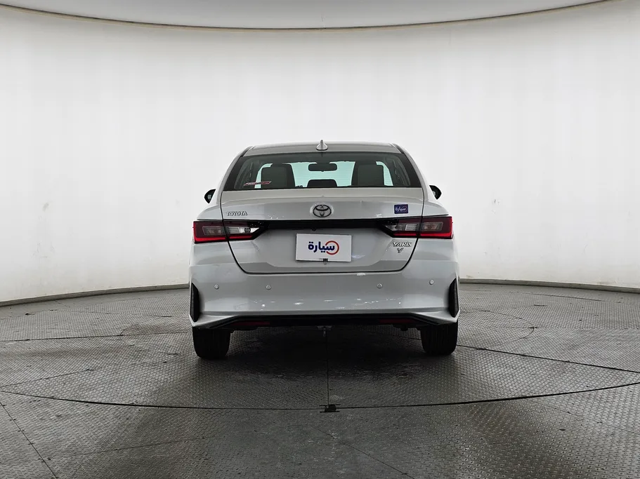 2023 Toyota Yaris  Y 