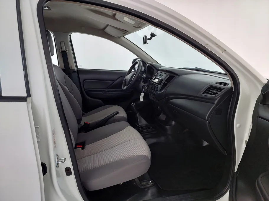 ميتسوبيشي L200 DC 4x2 2021 