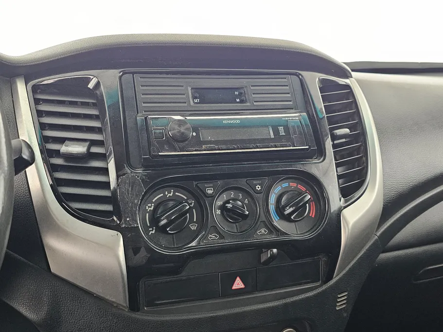 2022 ميتسوبيشي L200 DC 4x4 