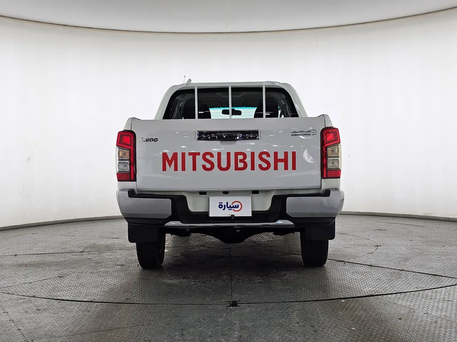 2022 ميتسوبيشي L200 DC 4x4 