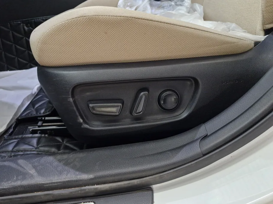 تويوتا كامري LE 2025 