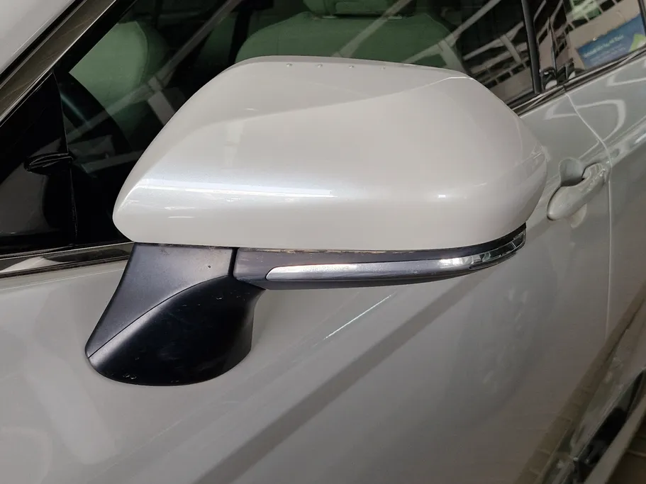 تويوتا كامري LE 2025 