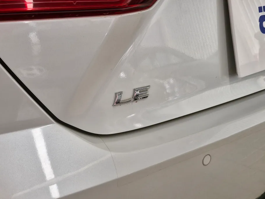 تويوتا كامري LE 2025 