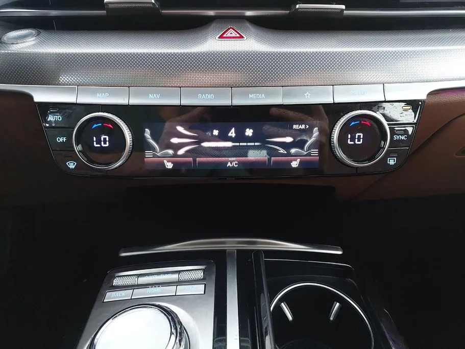 2024 Genesis G80 PRESTIGE 