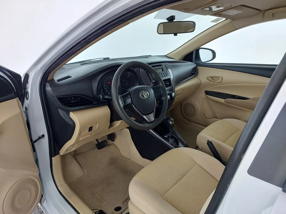 2021 Toyota Yaris  Y 