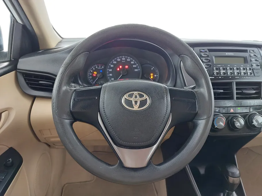 2021 Toyota Yaris  Y 