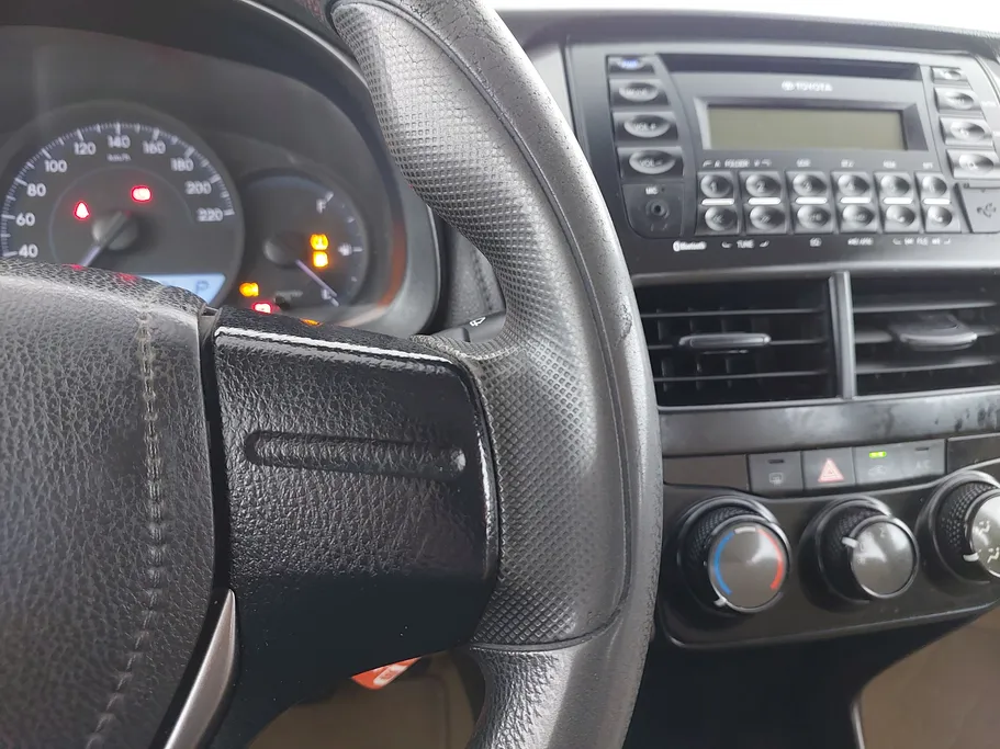 2021 Toyota Yaris  Y 