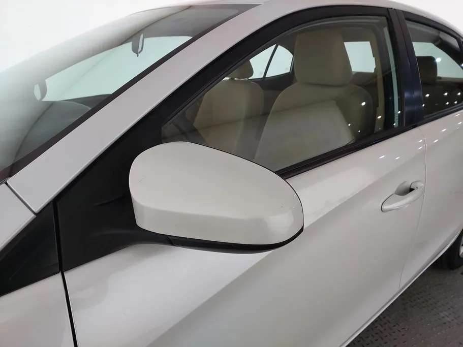 2021 Toyota Yaris  Y 