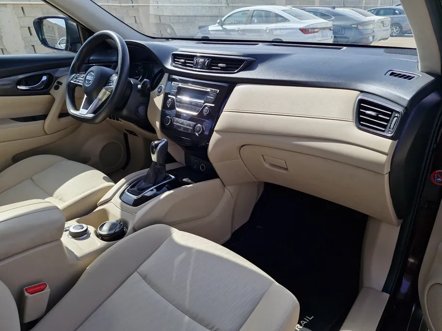 2021 نيسان Xtrail S 7 Seats 