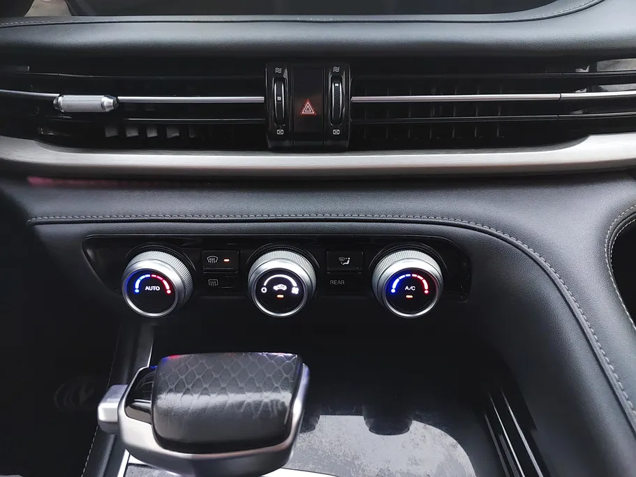 2023 Changan CS95 Royal 