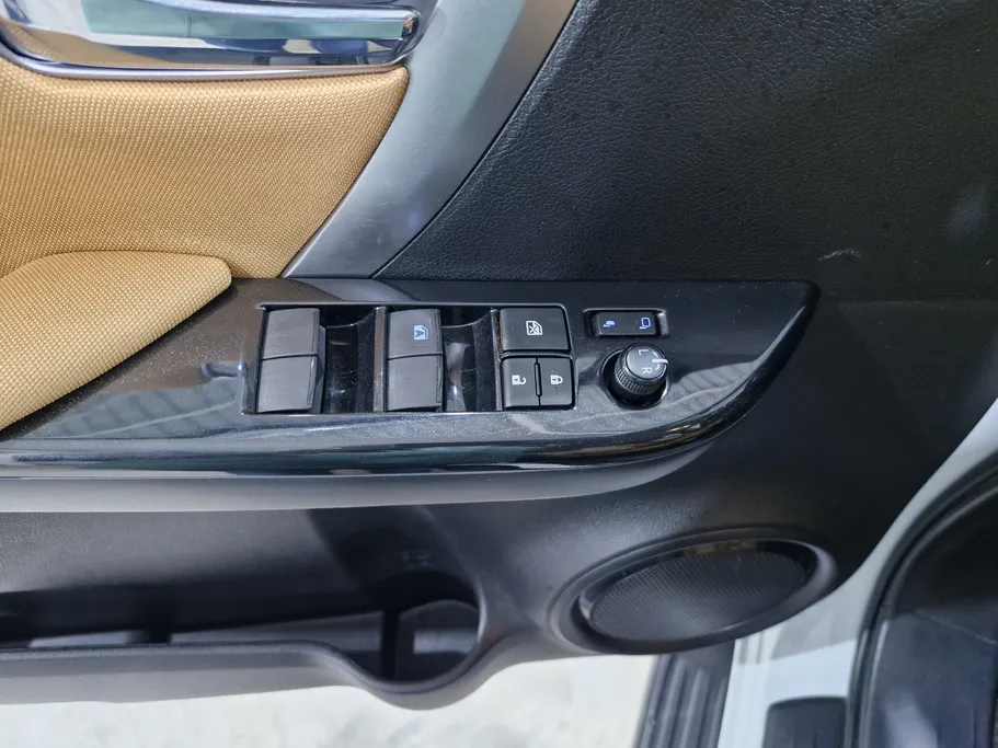 تويوتا فورتشنر VX 2023 