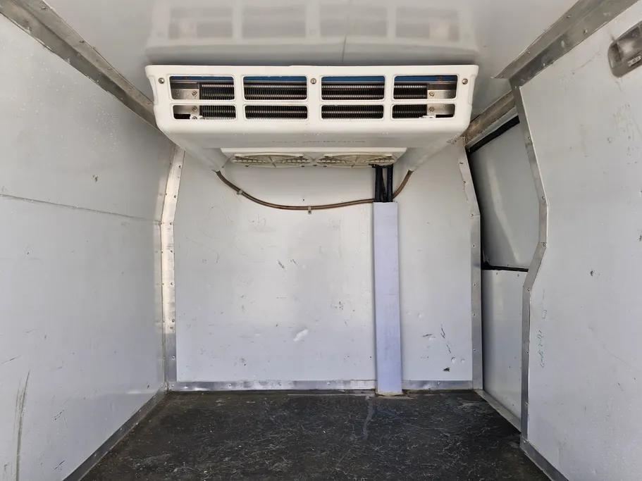 2022 Peugeot Partner Short van 