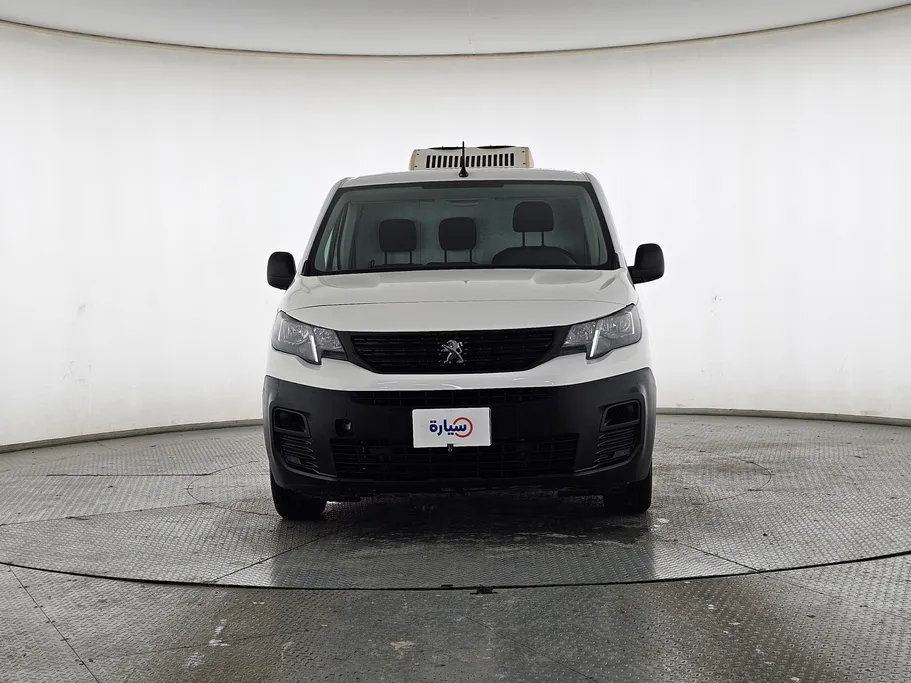 2022 Peugeot Partner Short van 
