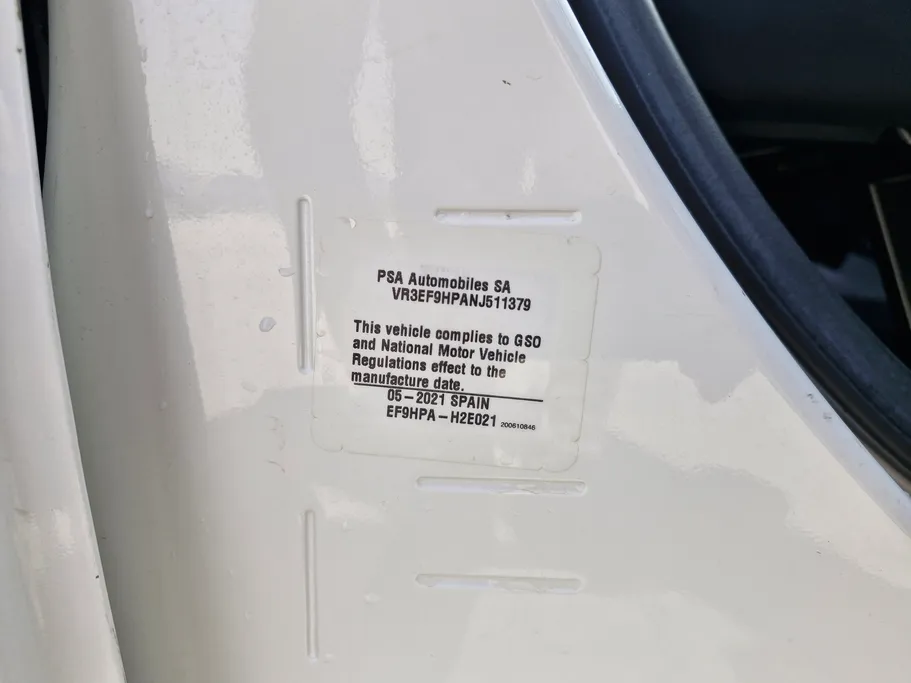 2022 Peugeot Partner Short van 