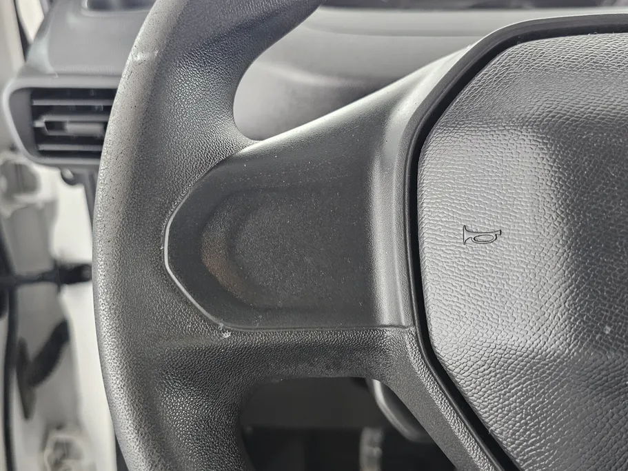 2022 Peugeot Partner Short van 