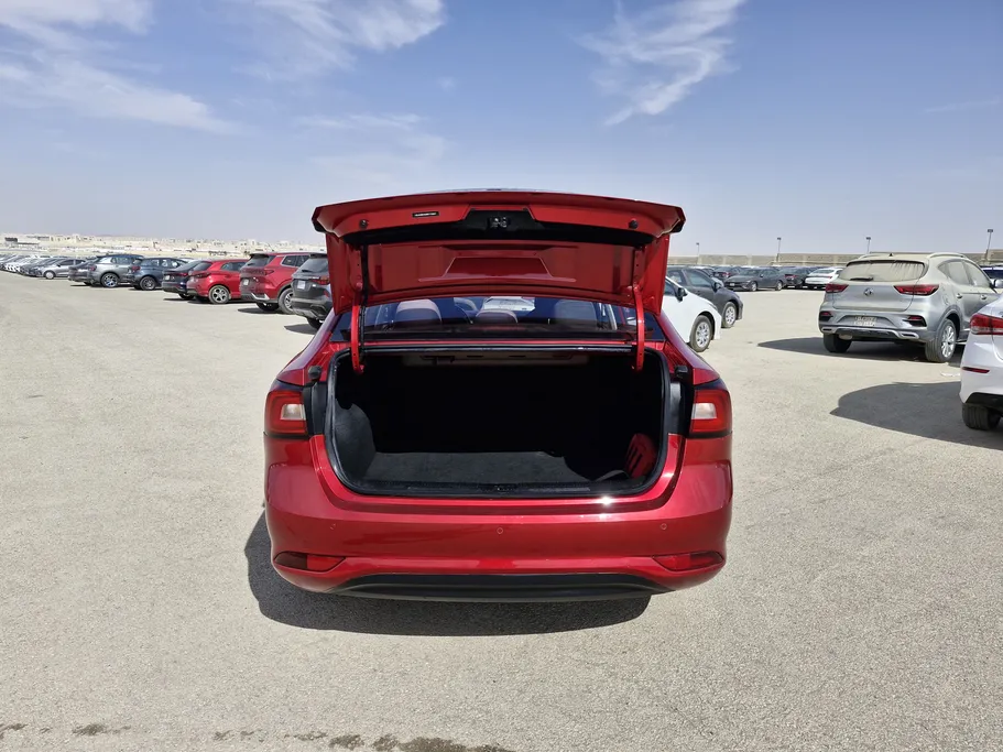 2022 ام جي 5 COM 